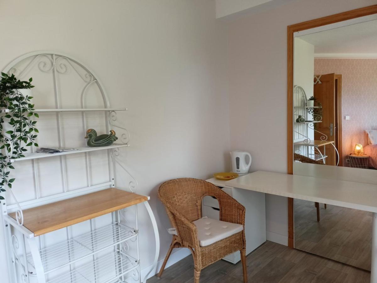 Les Chambres Du Vert Galant Rez De Jardin Verlinghem Exteriör bild